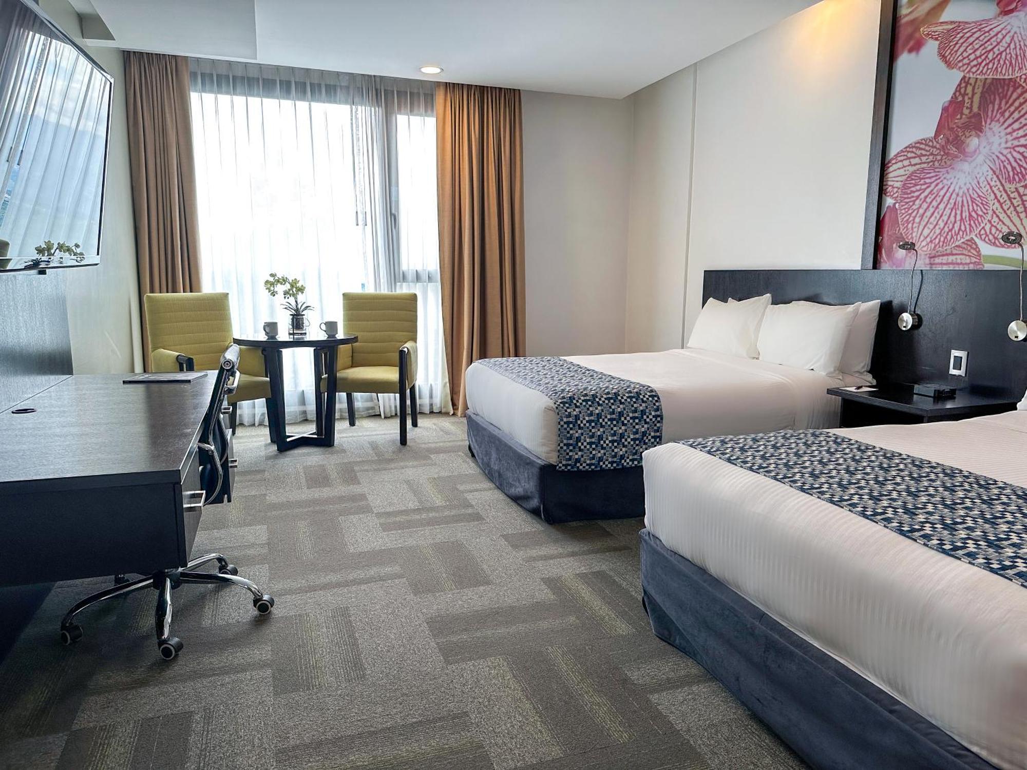 Hotel Wyndham Quito Airport 5*
