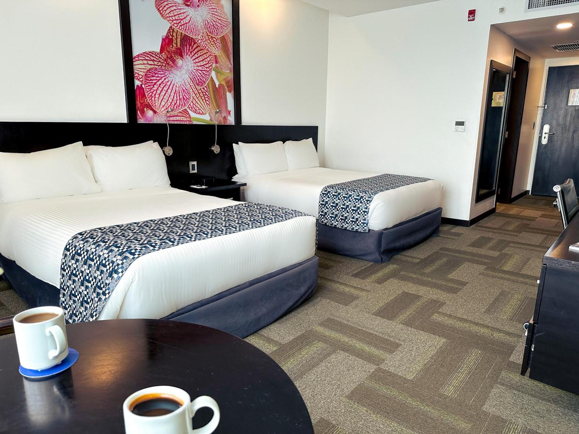 Hotel Wyndham Quito Airport 5*