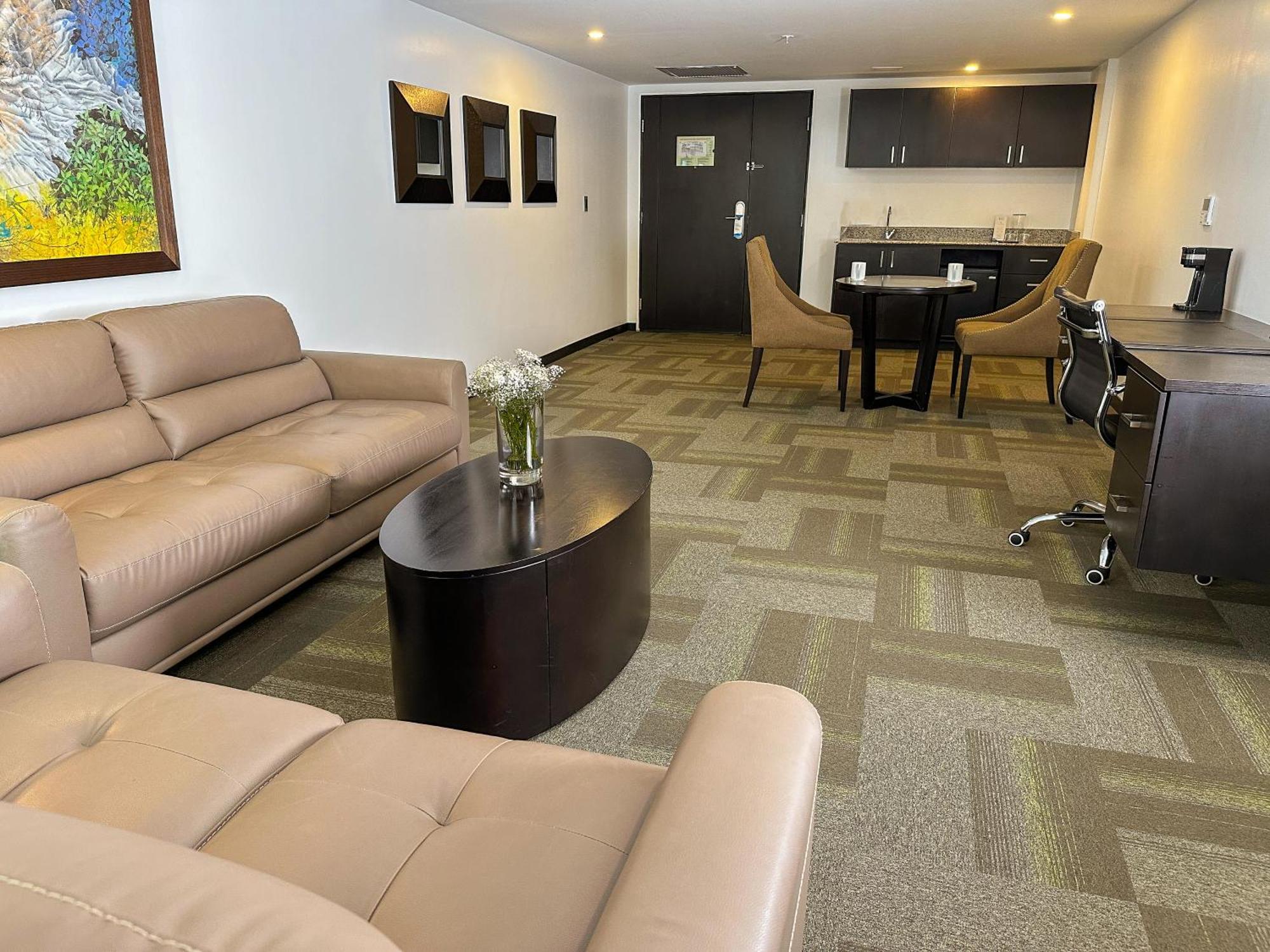 Wyndham Quito Airport